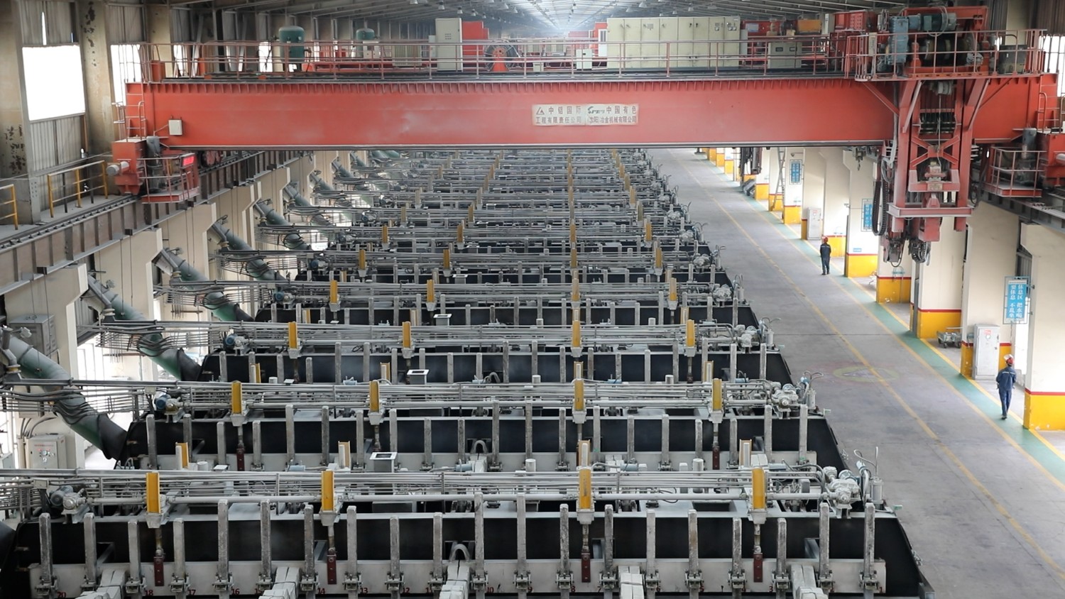 电解槽.jpg 电解槽.jpg