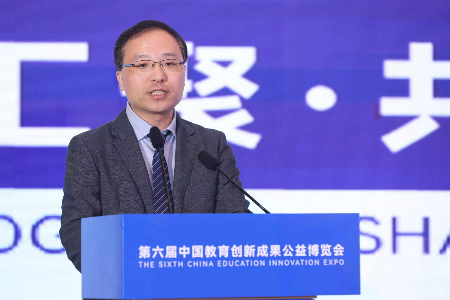 李伟涛.jpg 李伟涛.jpg