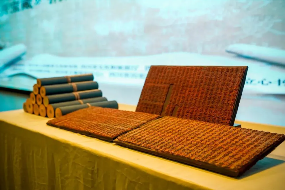 图片2.png 图片2.png