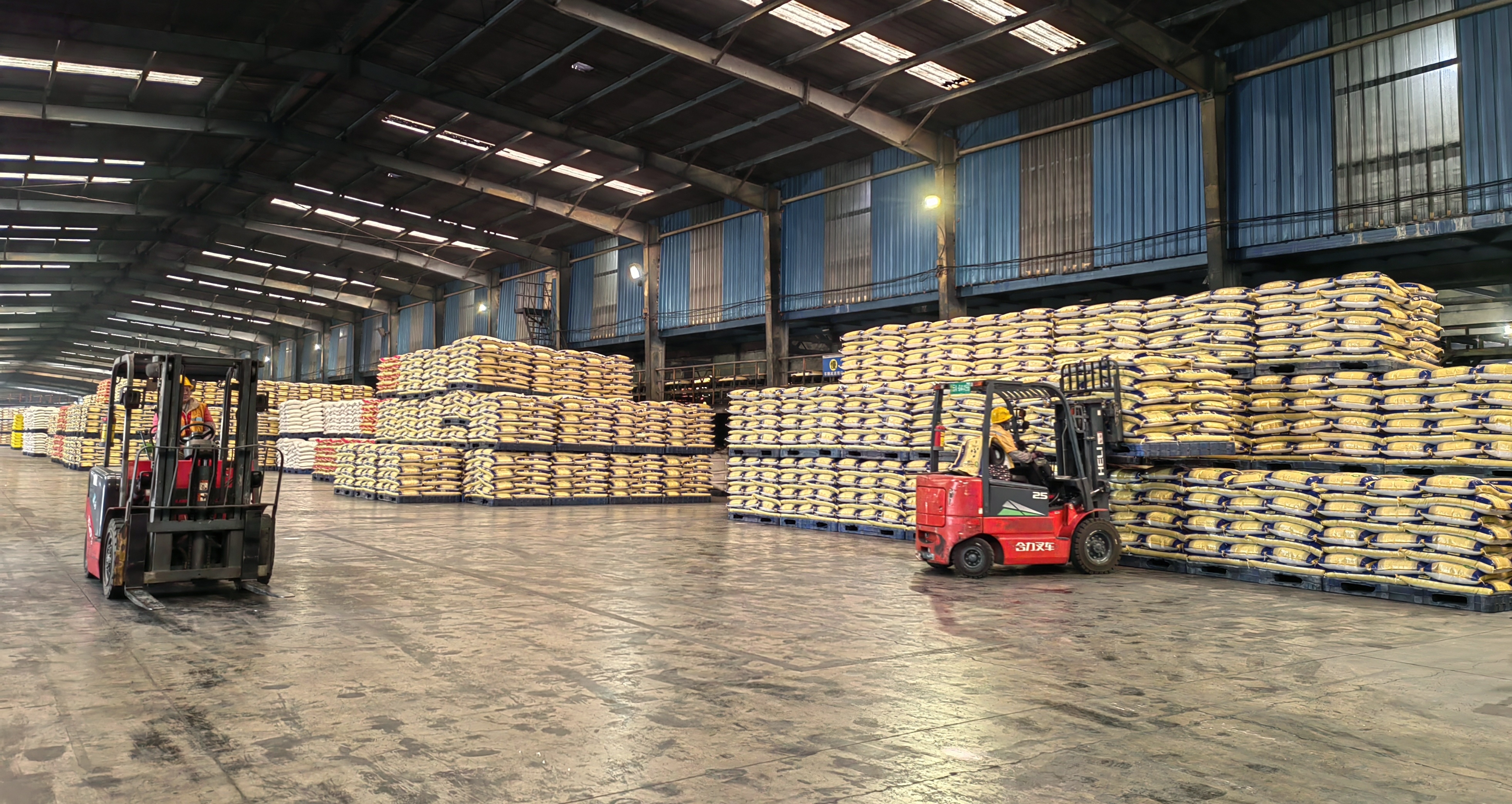 2.jpg 144b0bcd9ab74325ae59bed283b3d3a5.jpg