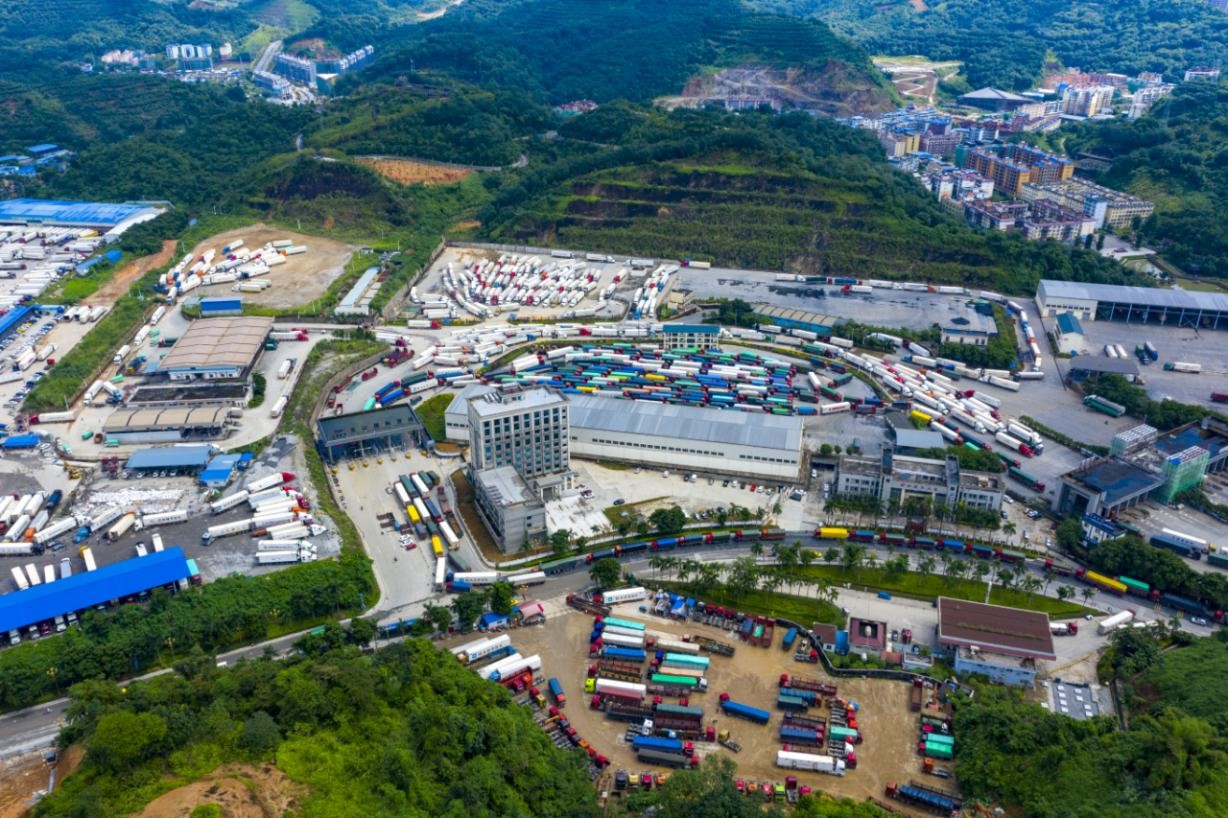 2.jpg 06c298faaab34c02bbadb8874d04e73a.jpg