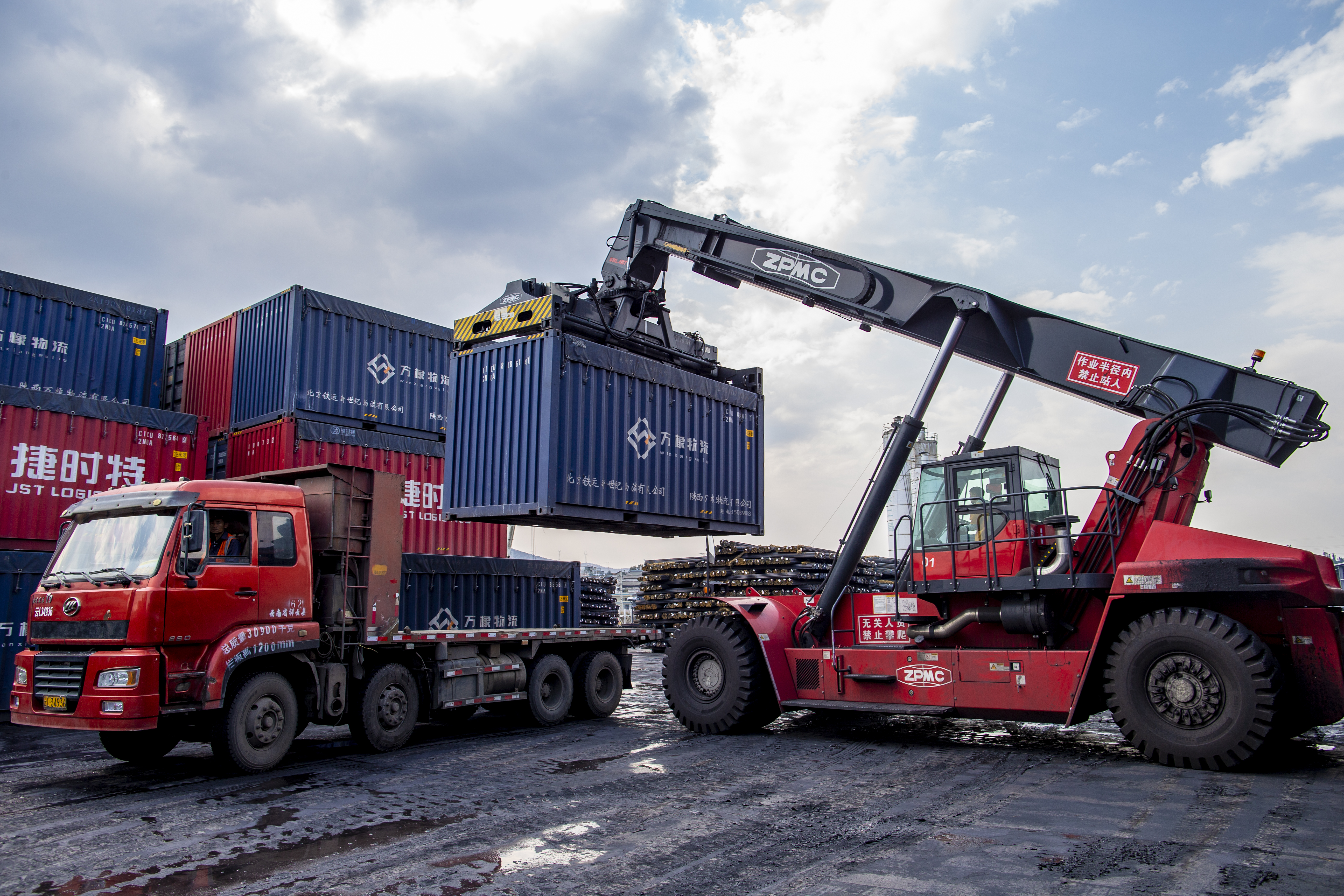 3.jpg 79504a42b9764ae19c3c53853ca05b90.jpg