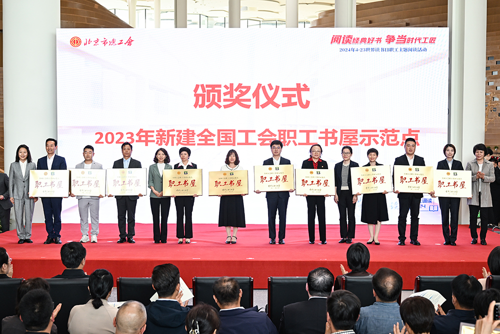 1.jpg 0cb691963ce0418f86a1263b42ed9a40.jpg