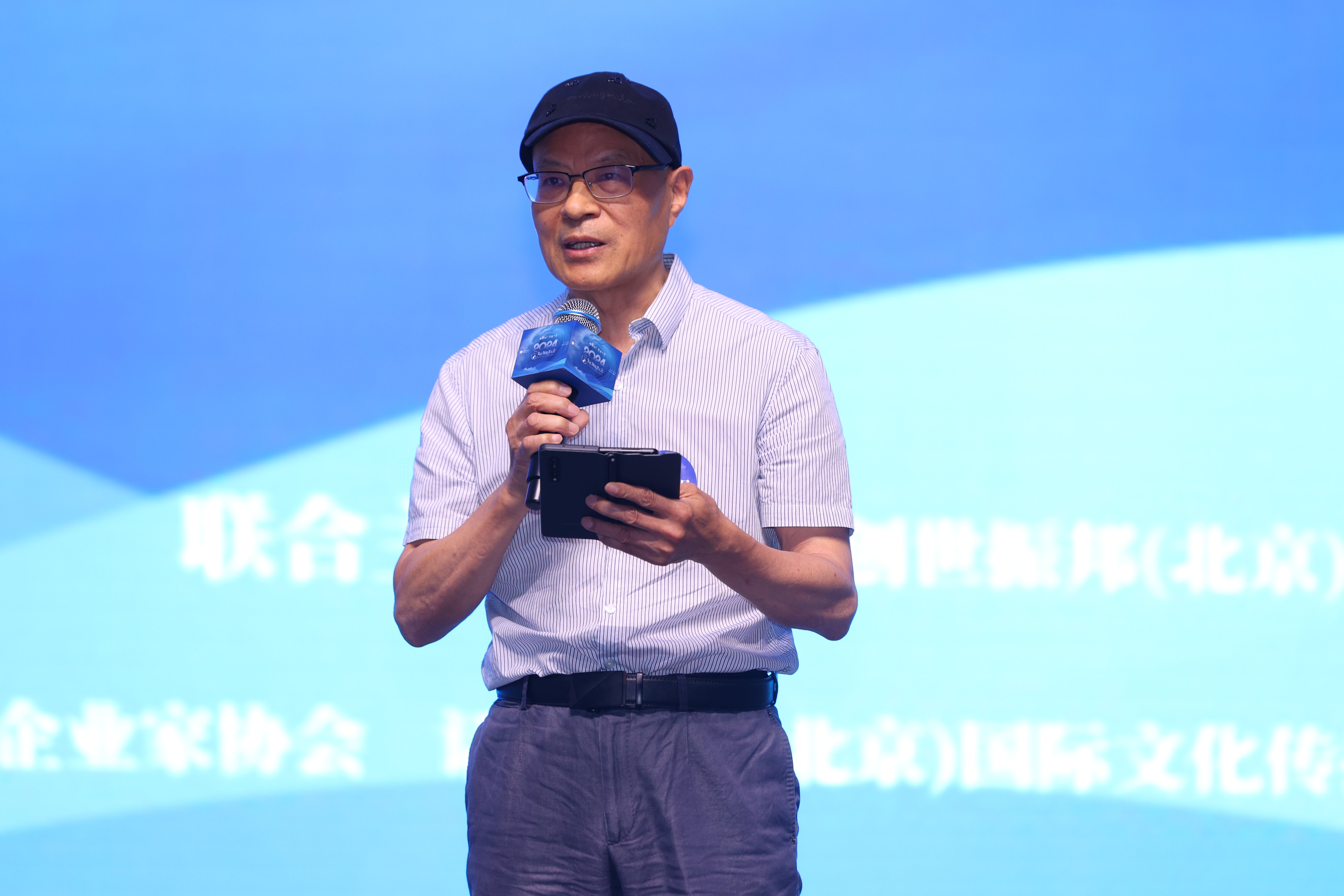 王忠明.JPG 9db865af32fd4535b915084494fa8edf.jpeg