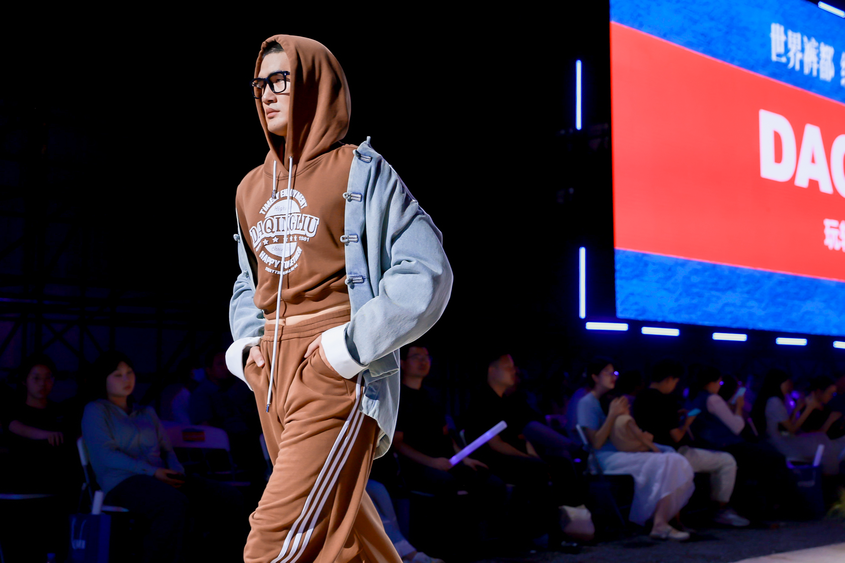 564A1123-opq3227349189.jpg 41dc75698d6a4125b405a16d6416cafc.jpeg