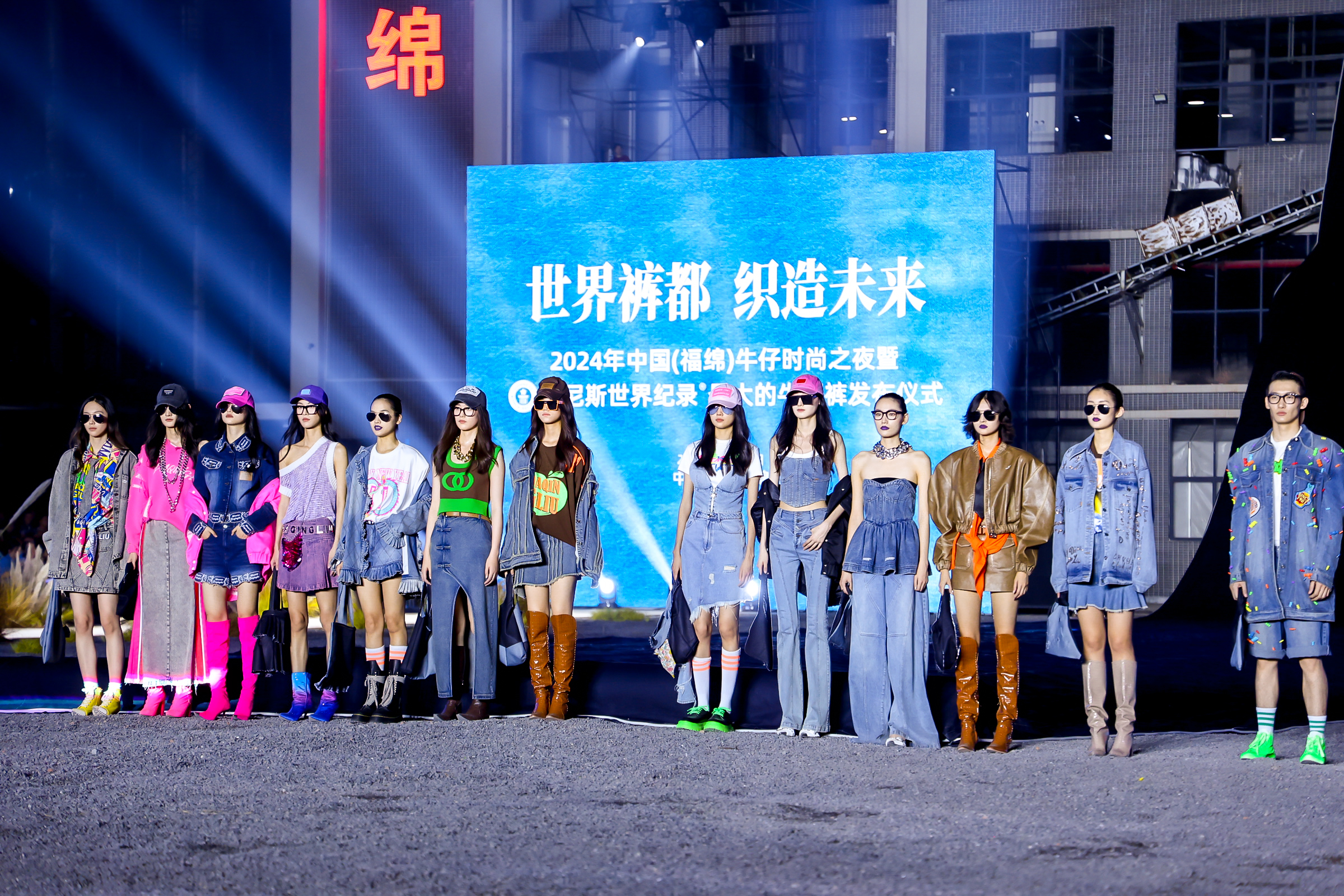 1U0A1393-opq3227358353.jpg ae622171a8354129a59fefe29aa36439.jpeg