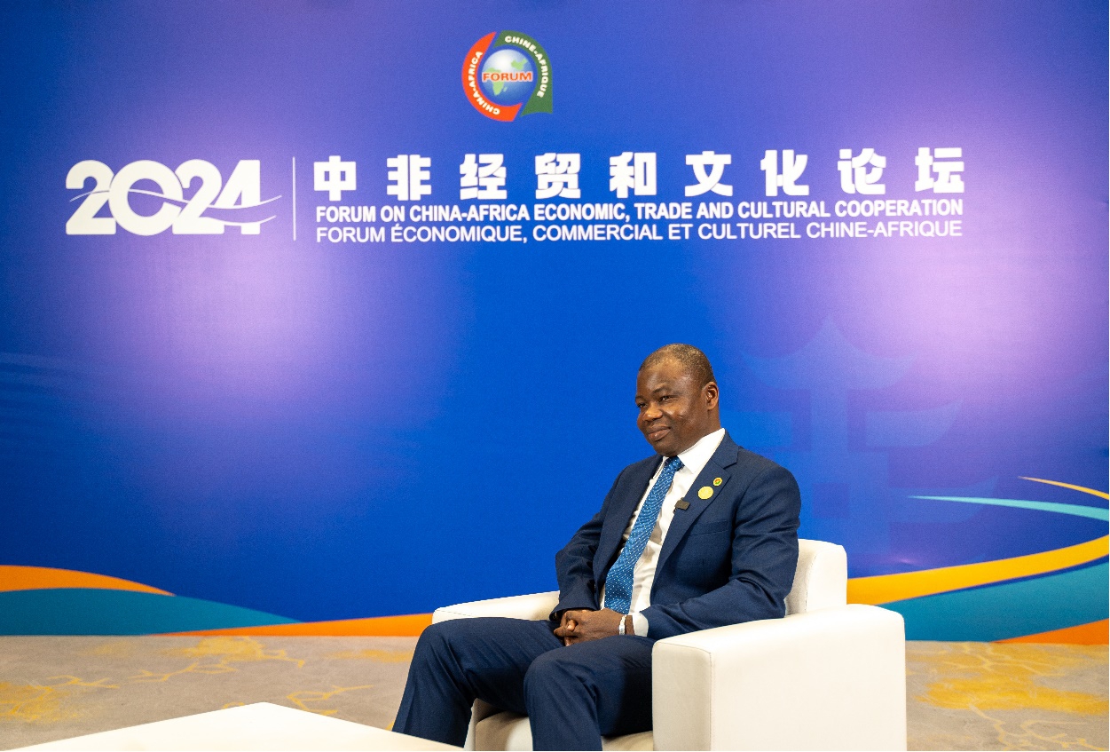 图片2.jpg 76d47541910d419ca076236cd880440f.jpeg