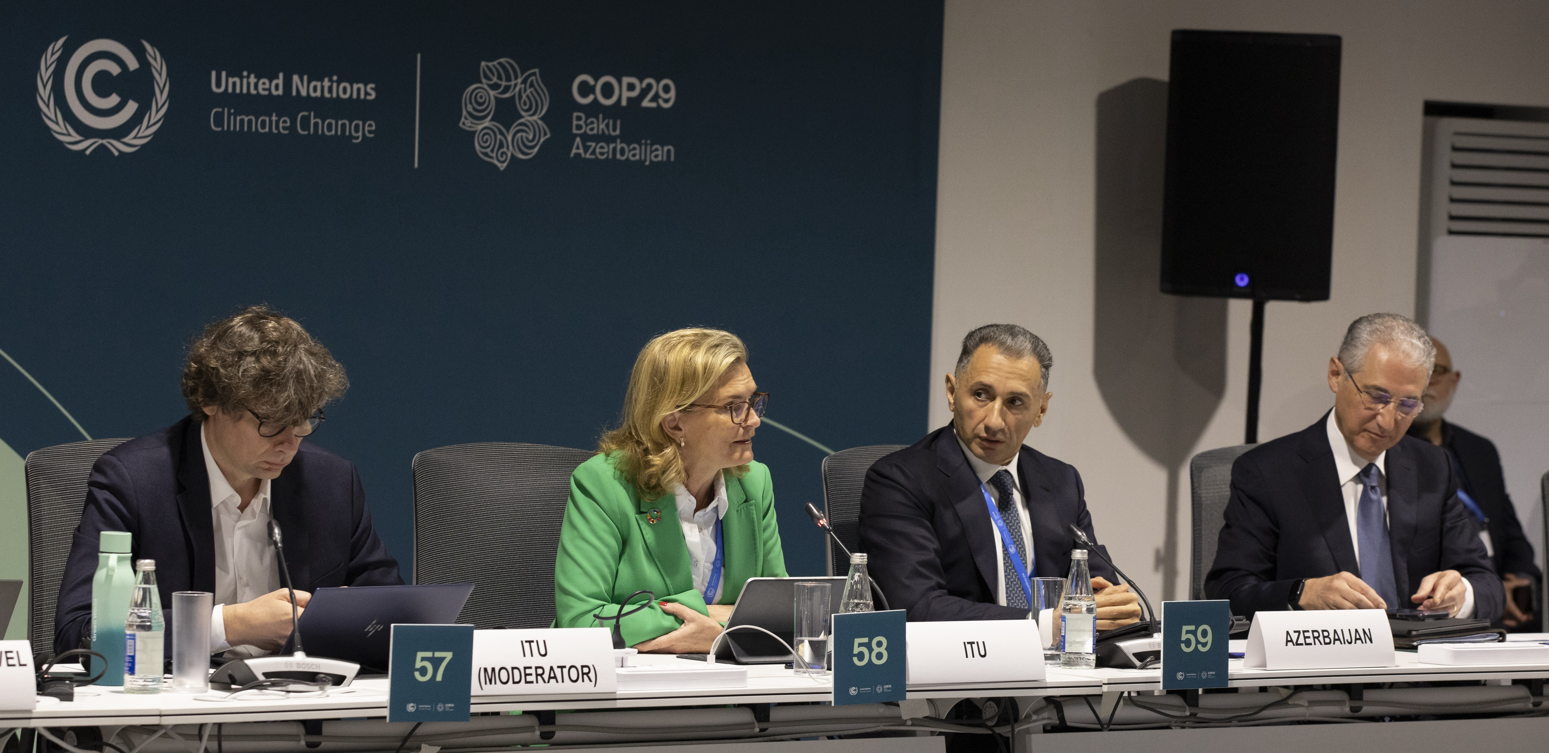 b55d9e42afa54d148e8289a3d5976118.jpg b55d9e42afa54d148e8289a3d5976118.jpg