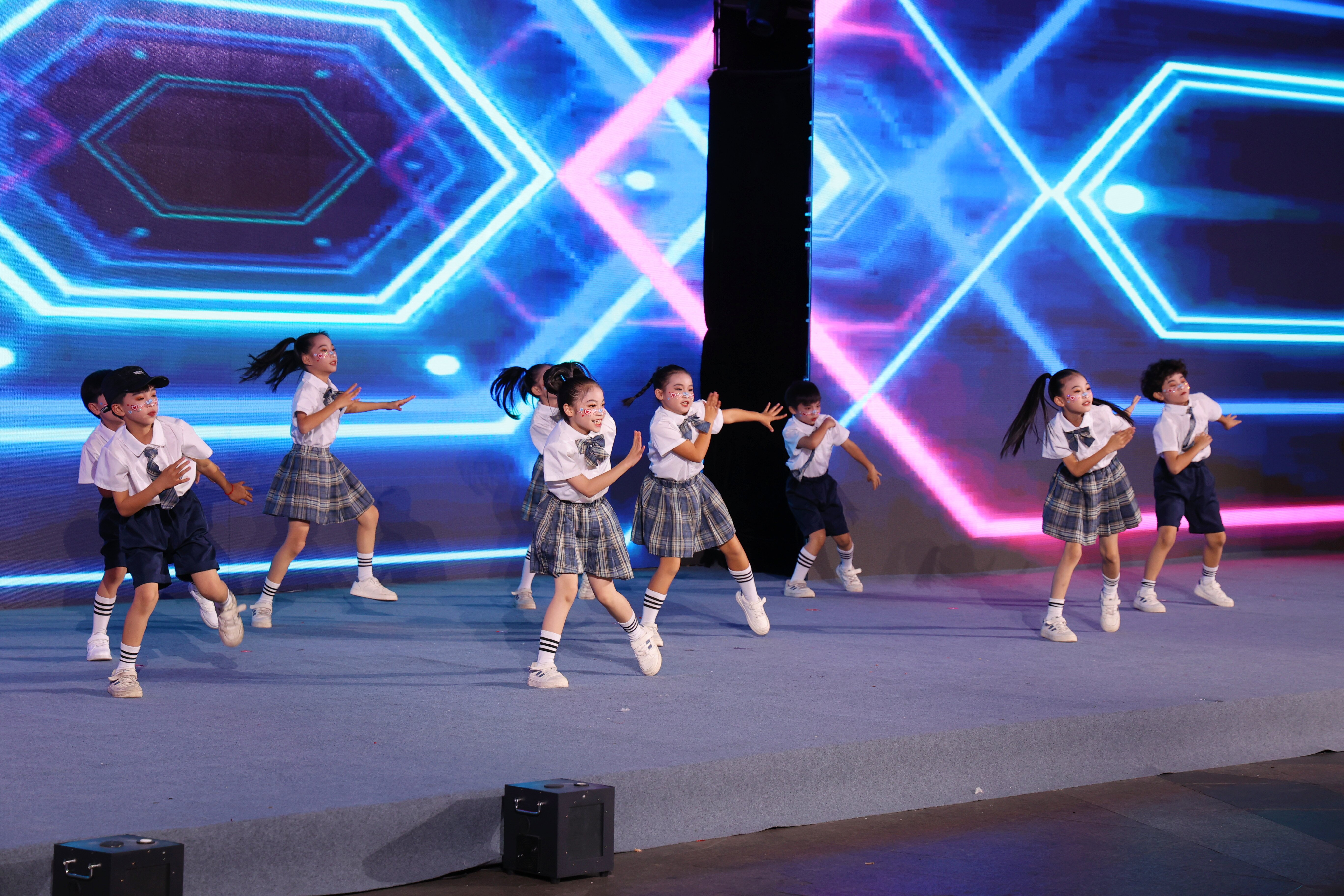 少儿街舞 刘丹萍摄_proc.jpg f74aaac3ef294b76a5f91db29418a20d.jpeg