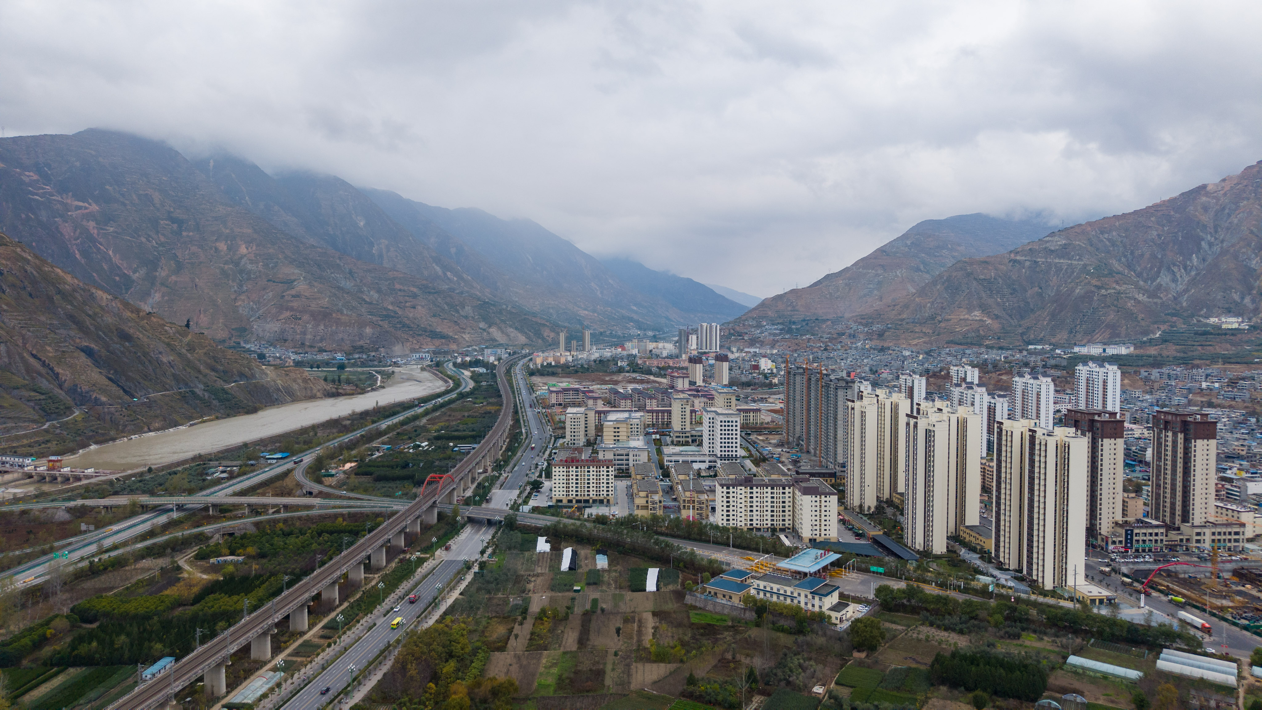 1.jpg bec809ad76c8400f855d56f0fe1900f5.jpeg