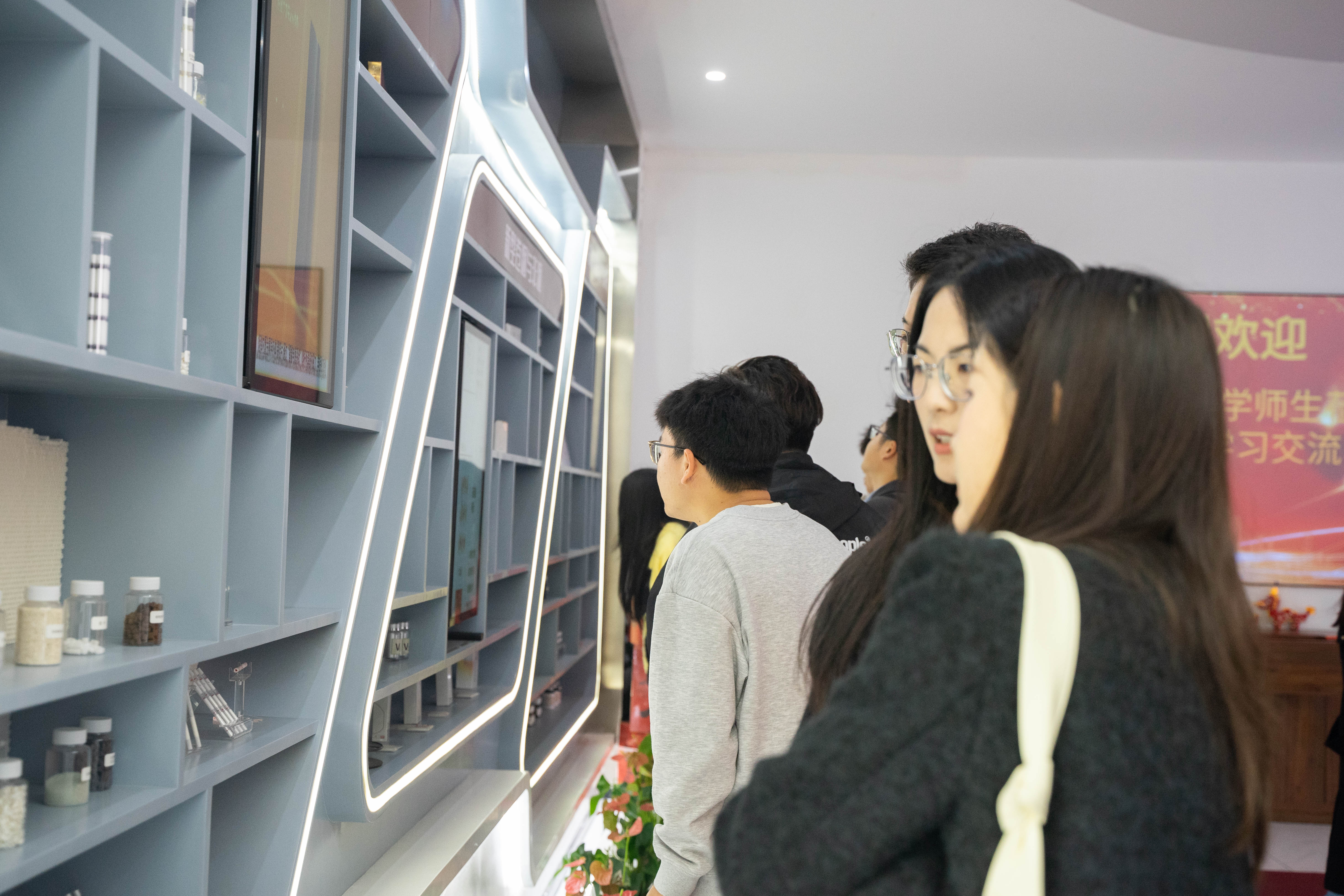 2.jpg b1cd144b259042828de2bfa91be4c021.jpeg