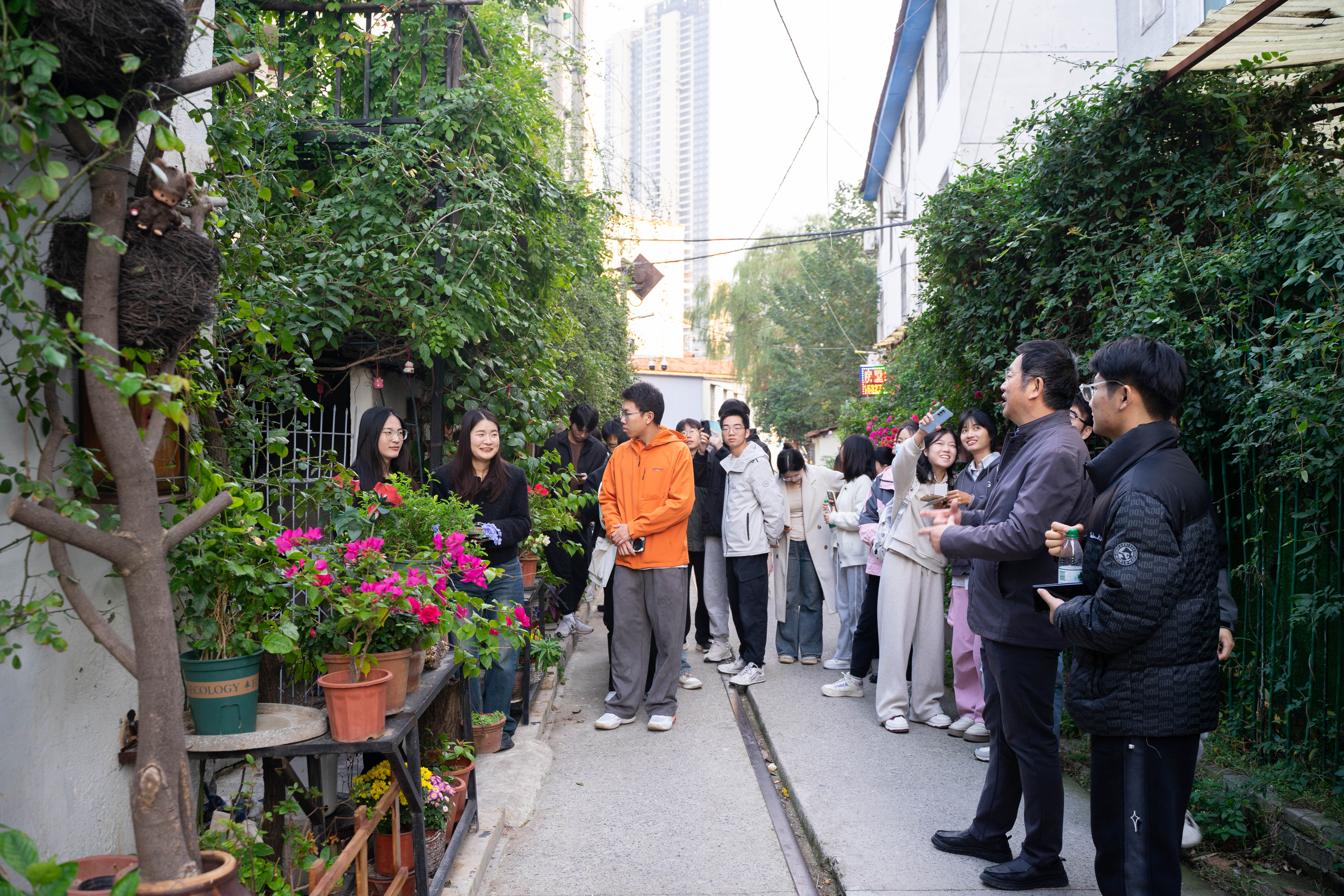 4.jpg 5fb9d6368ba2449e954de3f63cb5c14b.jpeg