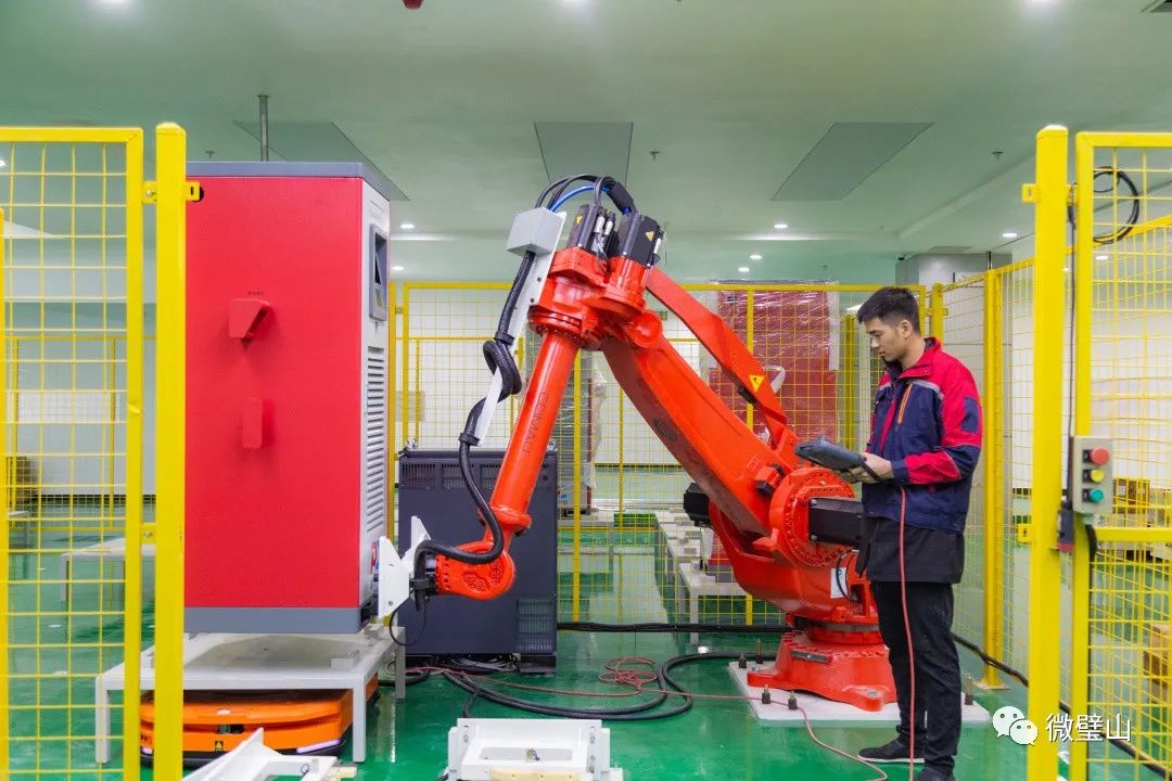 43bb32860aeb488b9f84af919ca5653e.png 43bb32860aeb488b9f84af919ca5653e.png