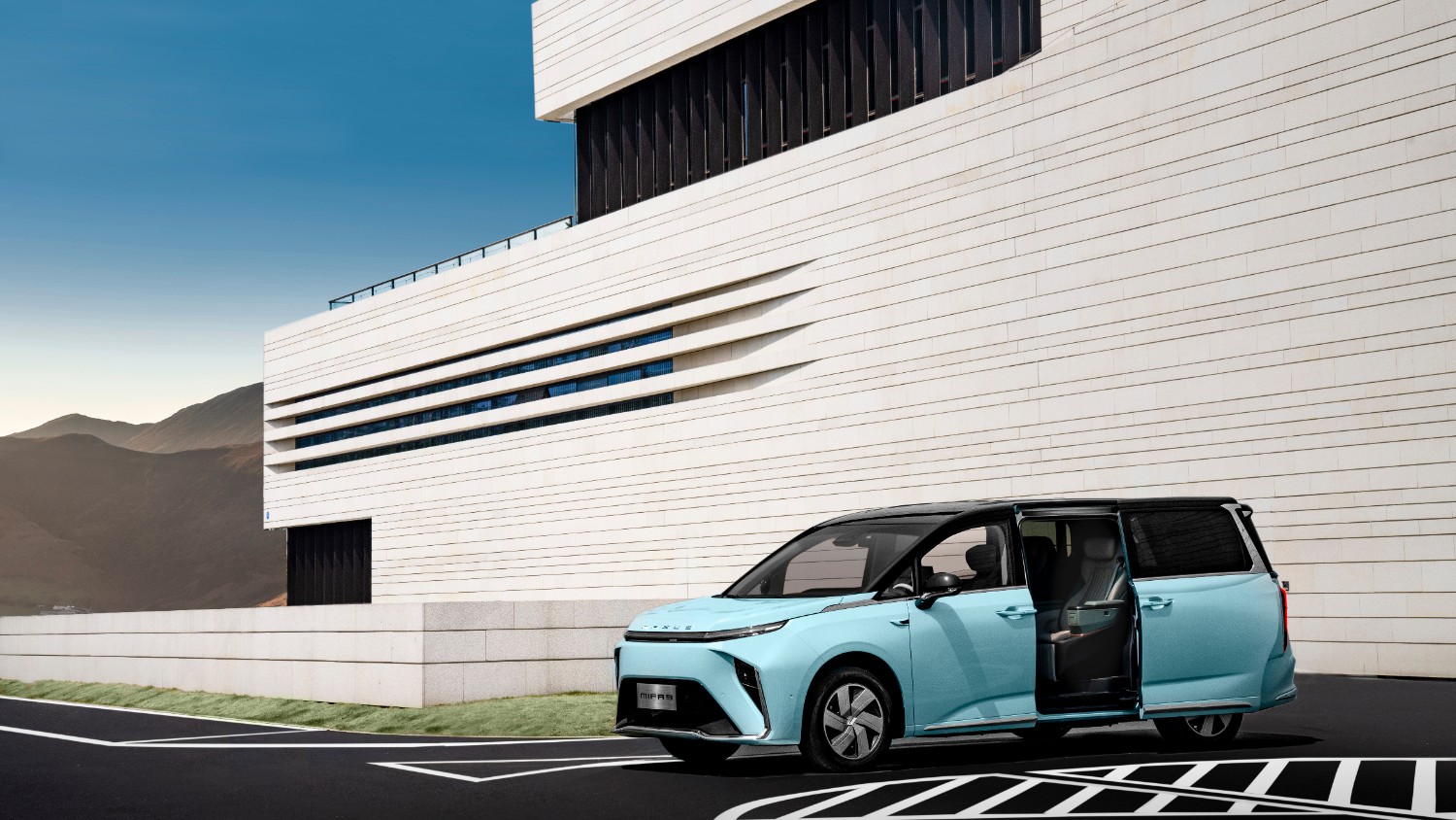 MIFA 9(2).jpg MIFA 9(2).jpg