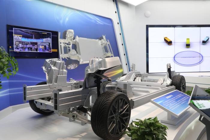 00300071844_i1000700000467a0_ce40cbc9