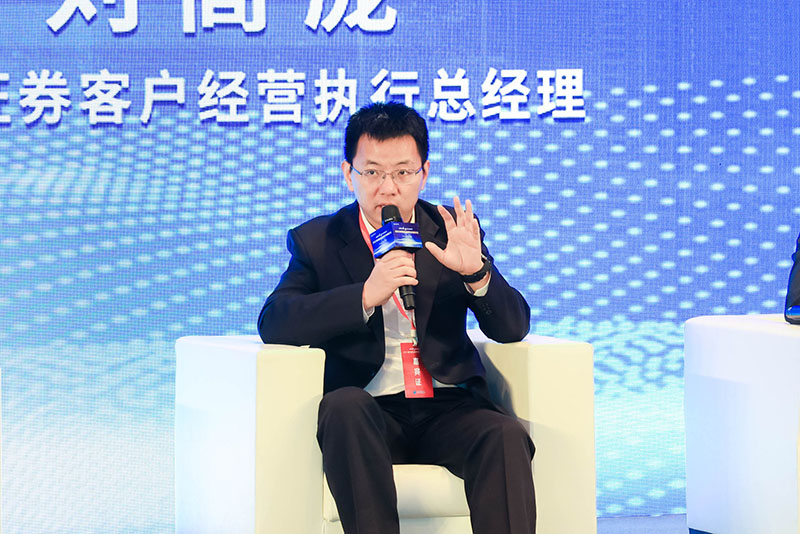 李斌xiaoxin.jpg