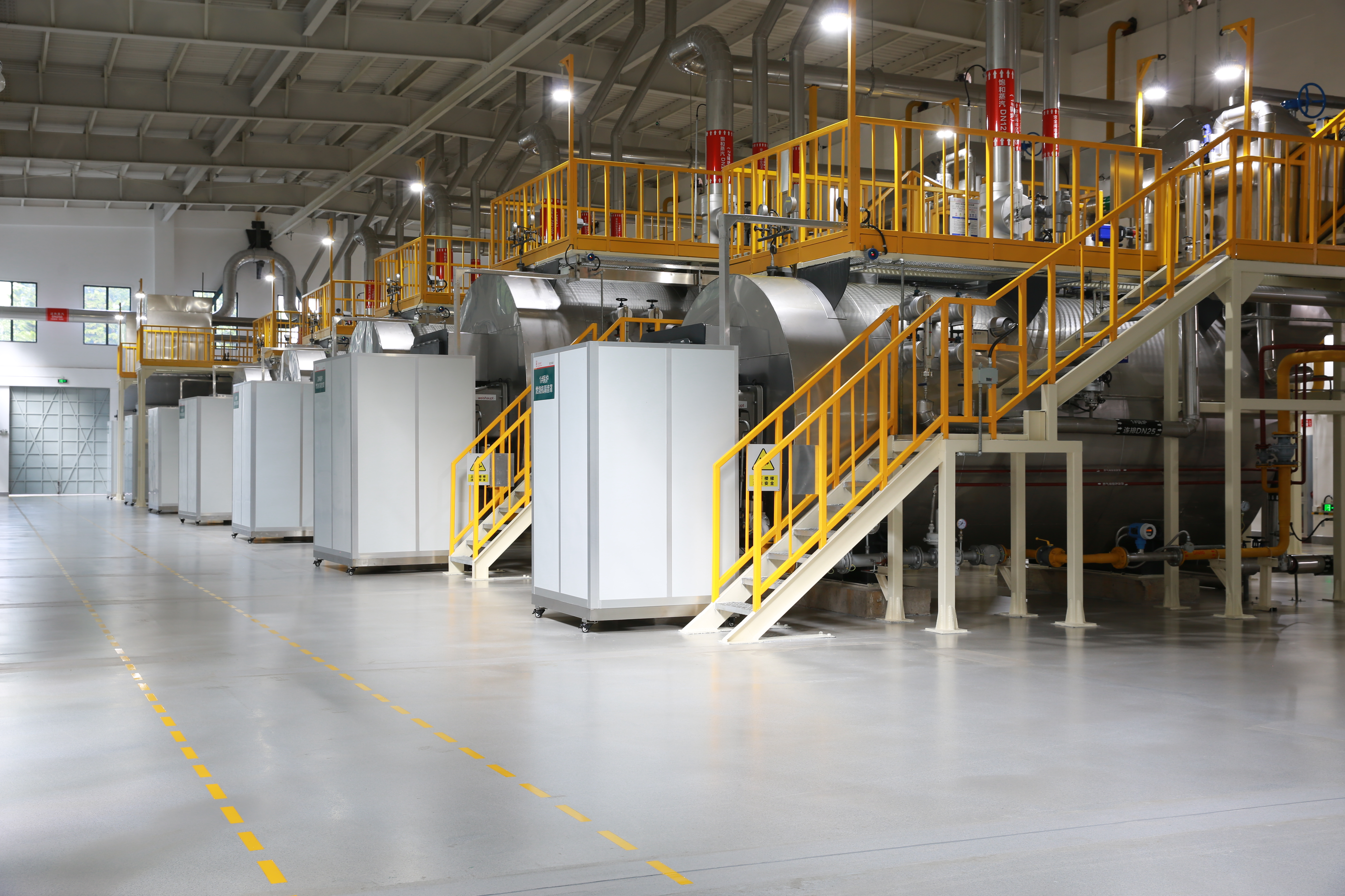 洁净明亮的天然气锅炉房.JPG